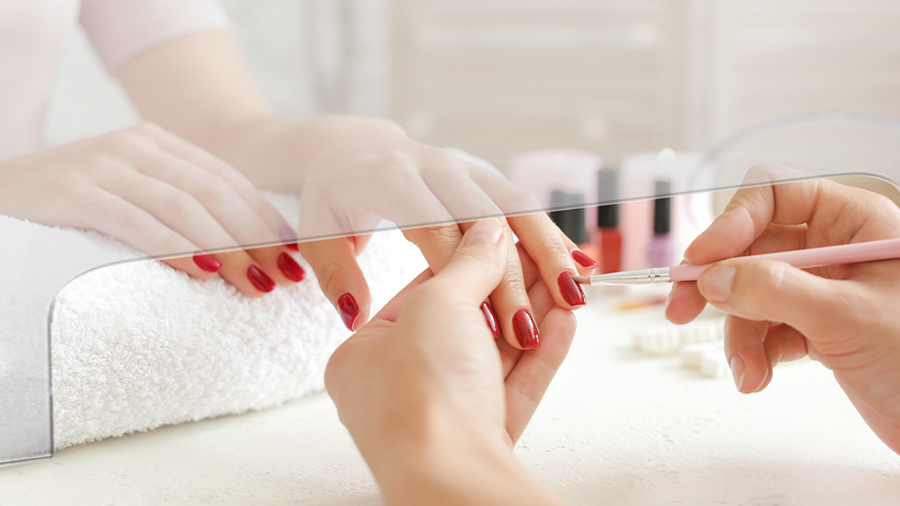 Pannelli protettivi anti-coronavirus per centri estetici e nail artist