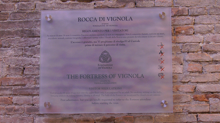Rocca di Vignola - targa da esterno
